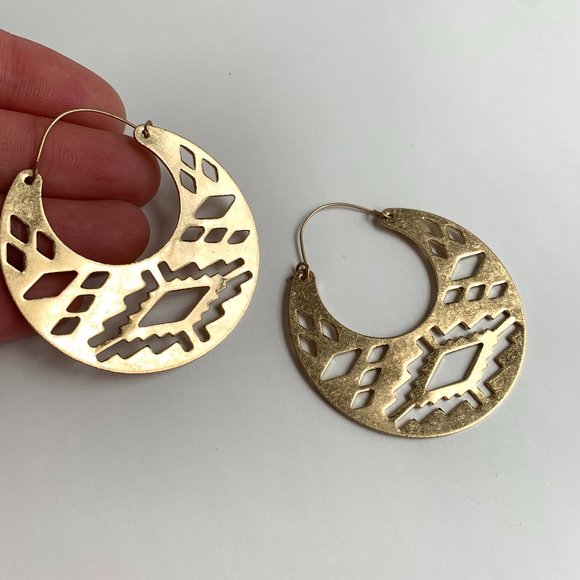 NEW~ Sundance Cut Out Hoop Earrings - Picture 5 of 5